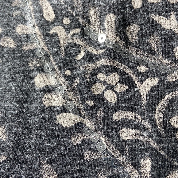 Sequined t-shirt - Picture 3 of 6